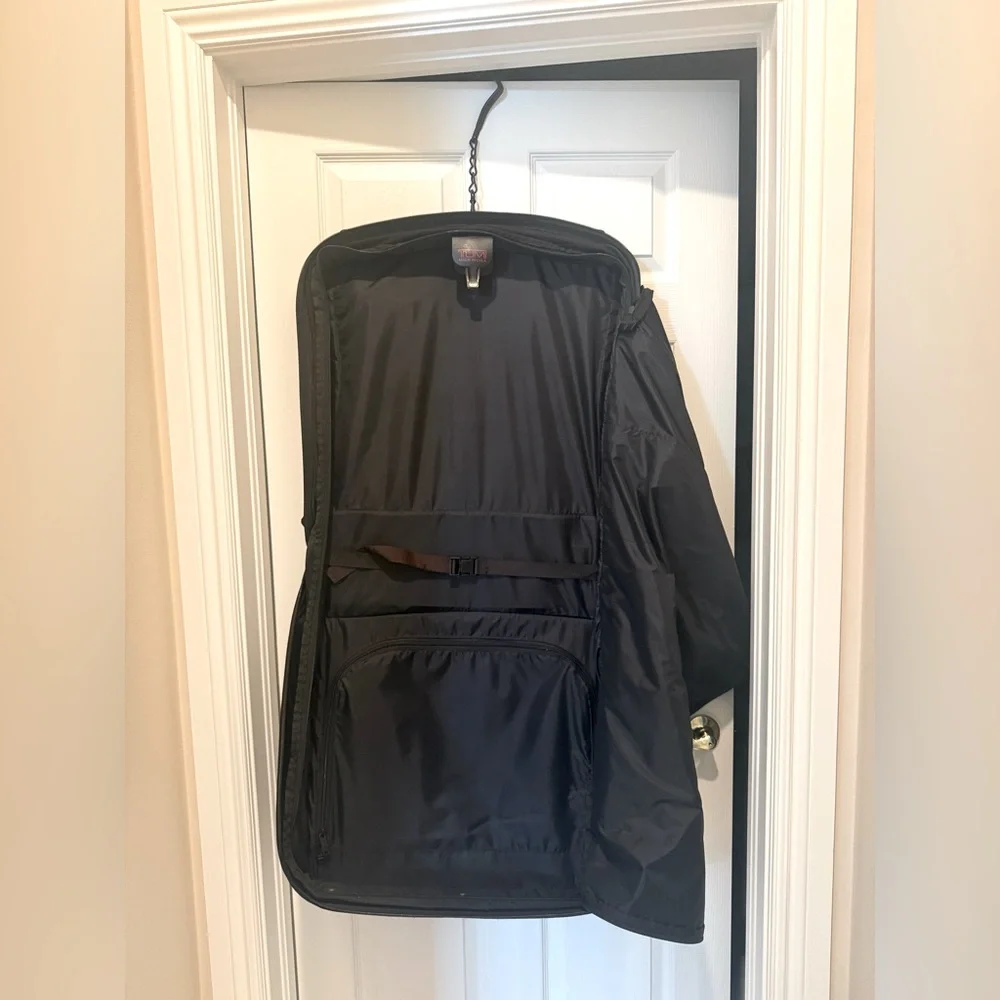 Classic TUMI Rolling Extended Trip Large Garment Bag – Black Ballistic Nylon